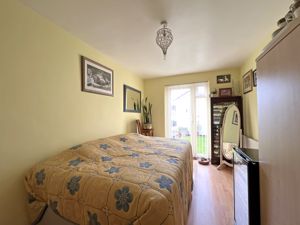 Photo 1- click for photo gallery